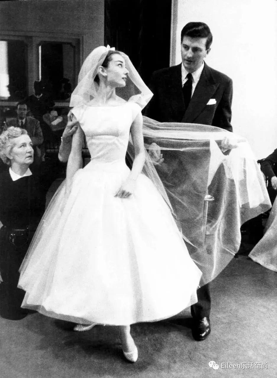 关于赫本与他的爱情故事,赫本一生的真实故事