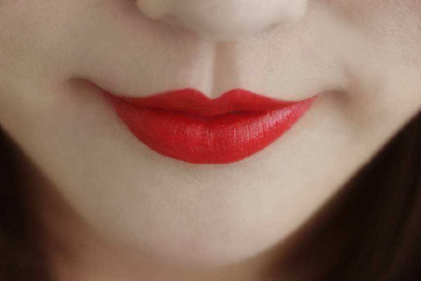 适合亚洲人的唇妆,春夏爱用的口红透明感唇妆