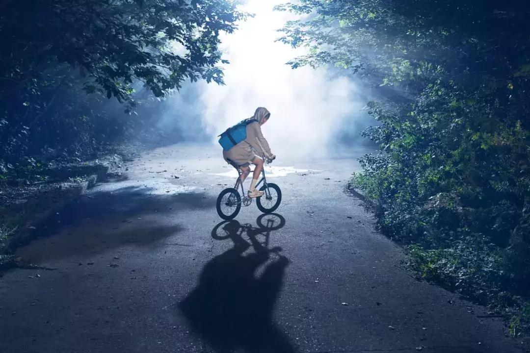 与HerschelSupply联名实属不易,但这个中国品牌做到了