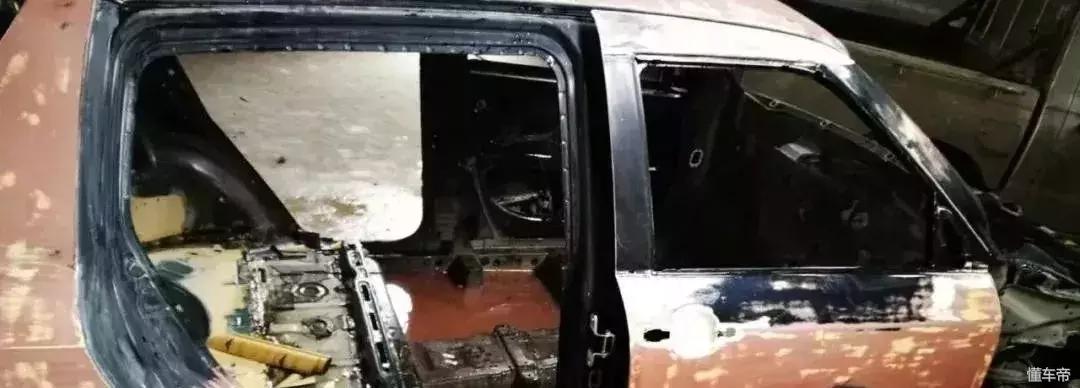 汽车喷漆干磨和湿磨哪个好,钣金喷漆水磨会不会开裂