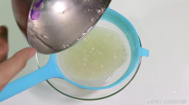 用瓜尔胶粉做假水不粘手,做泥用的瓜尔胶粉