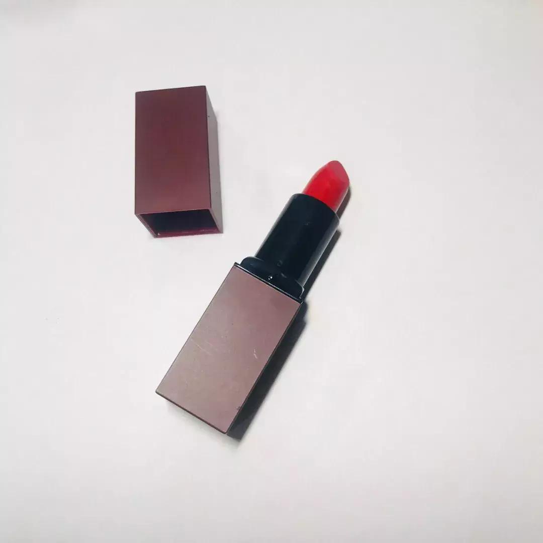 黄皮适合的奶杏色口红推荐,小蛮腰口红色号推荐黄皮