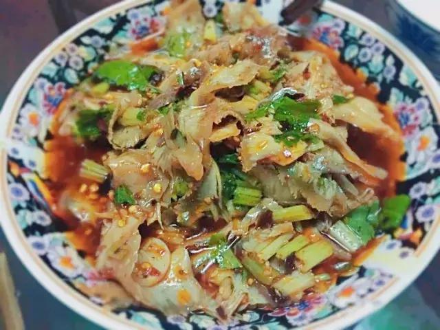 被骗了！以为“很文艺”的玉林路，差点就把我的仙女裙撑爆了……