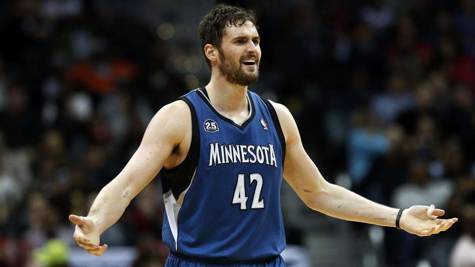 现役十大中锋霍华德,09年东决g1霍华德和詹姆斯数据