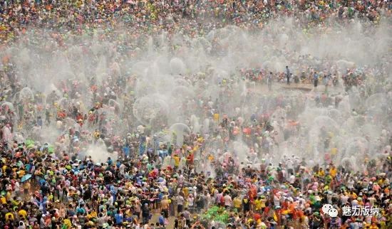 期待来云南的第一个泼水节,欢迎朋友们来云南泼水节