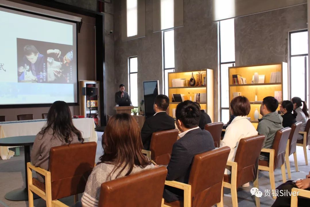 签约大师，砥砺前行，共助贵州银饰走出大山！