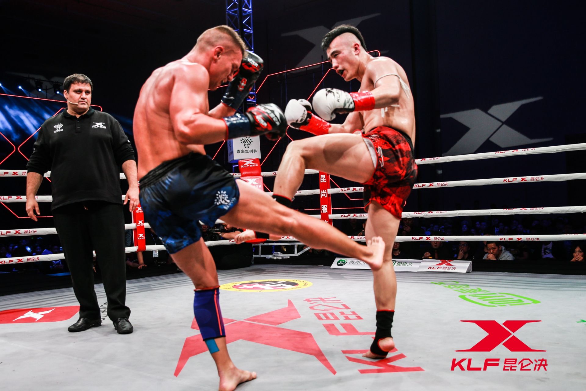 俄罗斯悍将凶如猛兽,俄罗斯猛将格斗视频