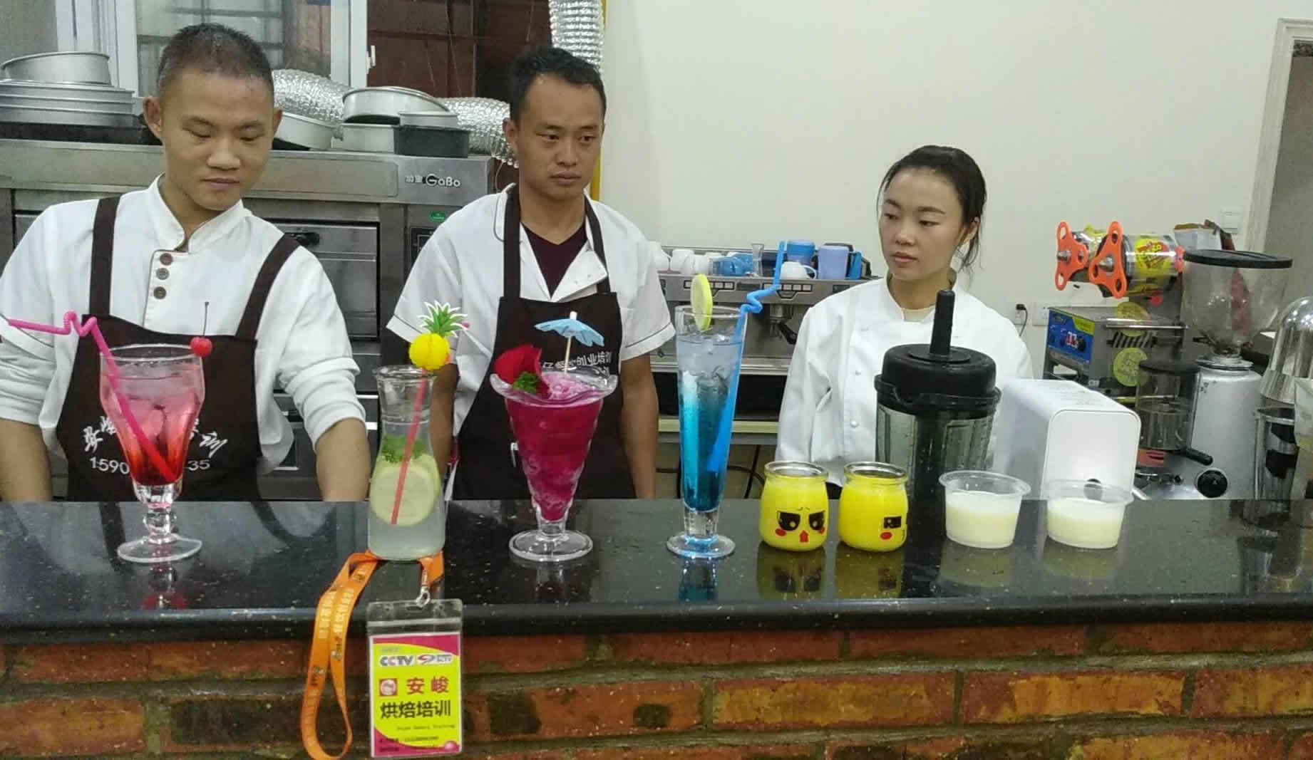 学冷饮加盟,学做冷饮哪里学要多少钱