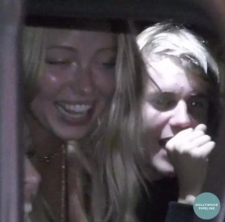 贾斯汀比伯前任赛琳娜,傻脸娜和贾斯汀比伯以前在一起