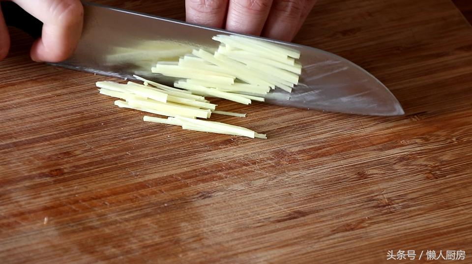 在家最简单煲仔饭制作方法,最简单做的煲仔饭