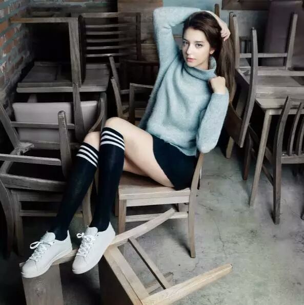 俄罗斯的女人为什么那么好看,俄罗斯的女人很好看英语怎么说