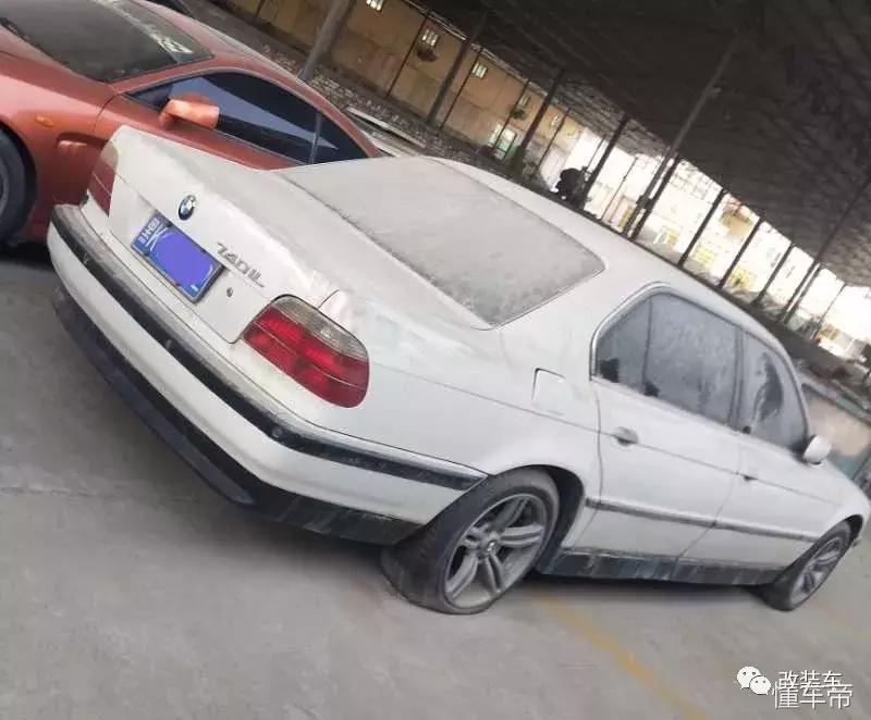 当年价值百万的凌志LS400被黄标报废，场面真是太残忍了！