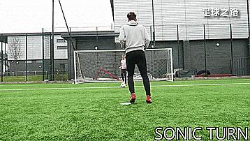 50种个人足球技巧训练,100个足球过人技巧gif