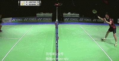 羽毛球接发常见七种错误发法视频,羽毛球接发球技巧和手法图解教学