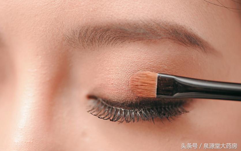 小眼睛但想放大双眼怎么选美瞳,眼睛上扬戴什么颜色的美瞳好看