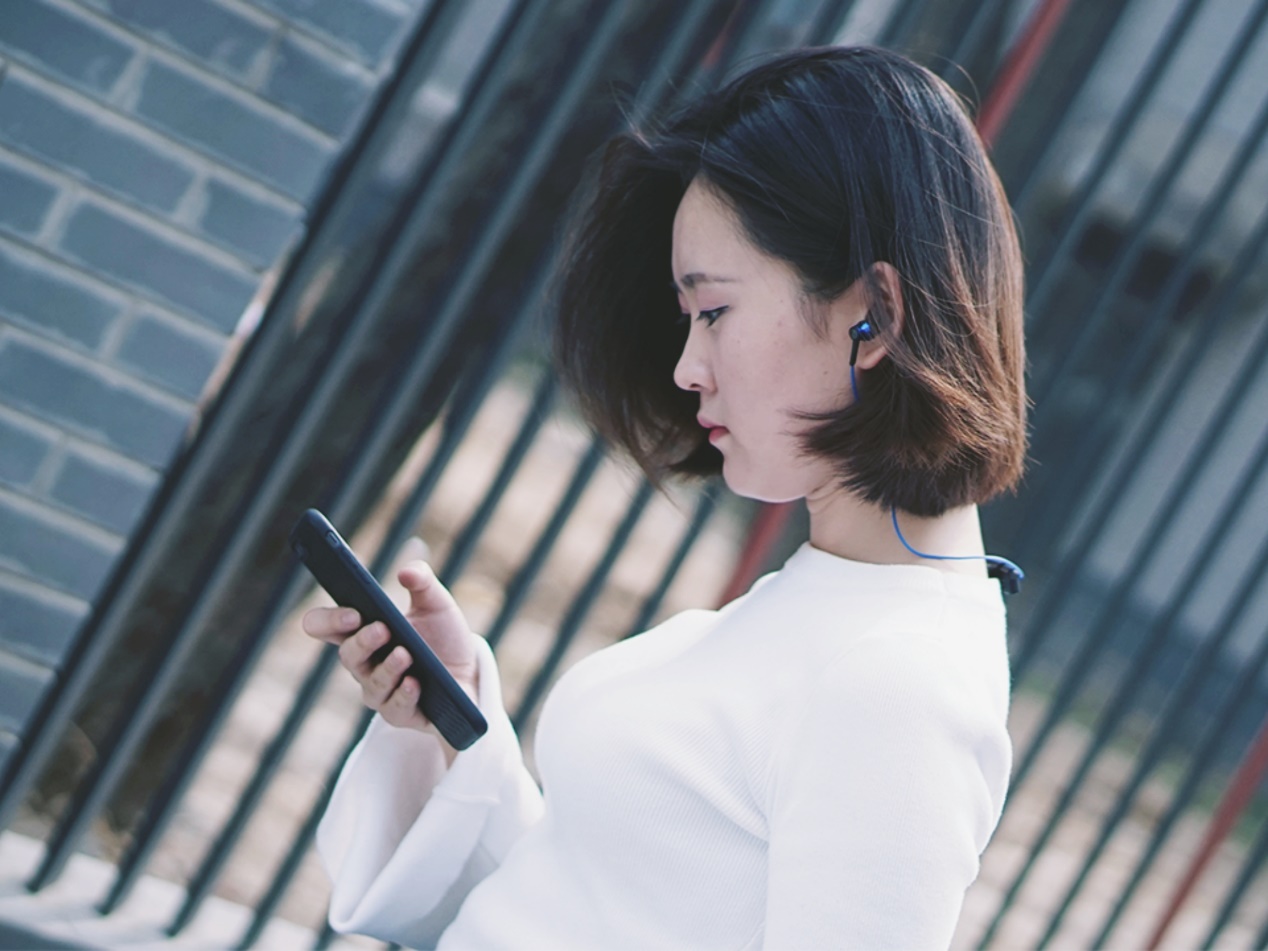 铁三角ckr35bt,铁三角sr5bt耳机评测