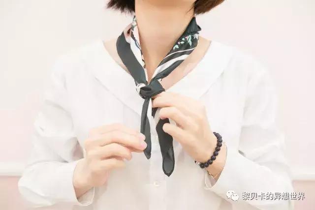各种丝巾怎么戴,丝巾各种各样戴法