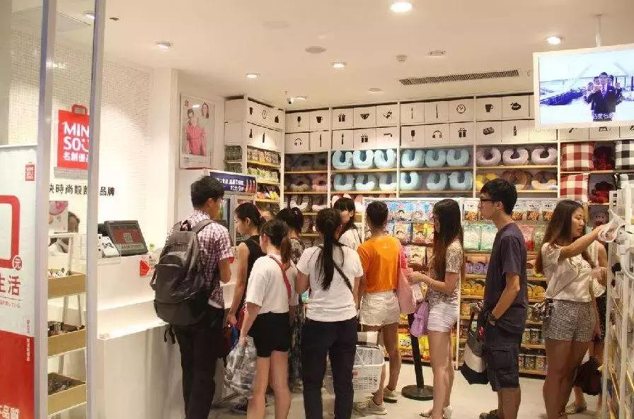 四年开店超1800家,名创优品一个门店可以盈利多少