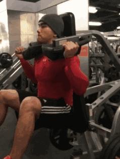 屁股翘了不起啊,屁股翘的男人有哪些优点