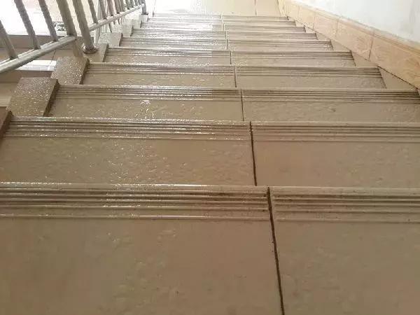 霉菌感染用什么喷雾比较好,潮湿的霉菌用什么消毒比较好