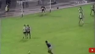 卡洛斯任意球直接破门有多少,看卡洛斯的弧线球