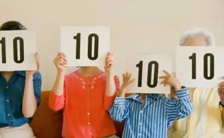 在家陪小孩玩什么游戏,周末和孩子在家玩什么小游戏