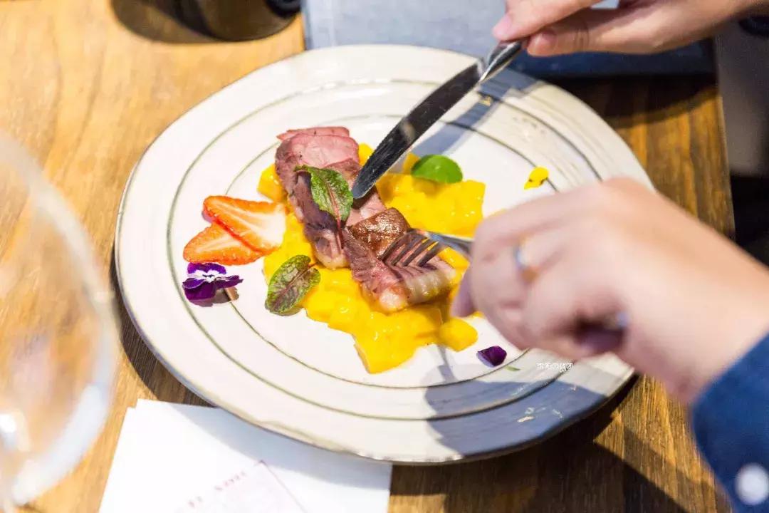 沈阳美食推荐必吃西餐,五一沈阳必打卡轻复古西餐厅推荐