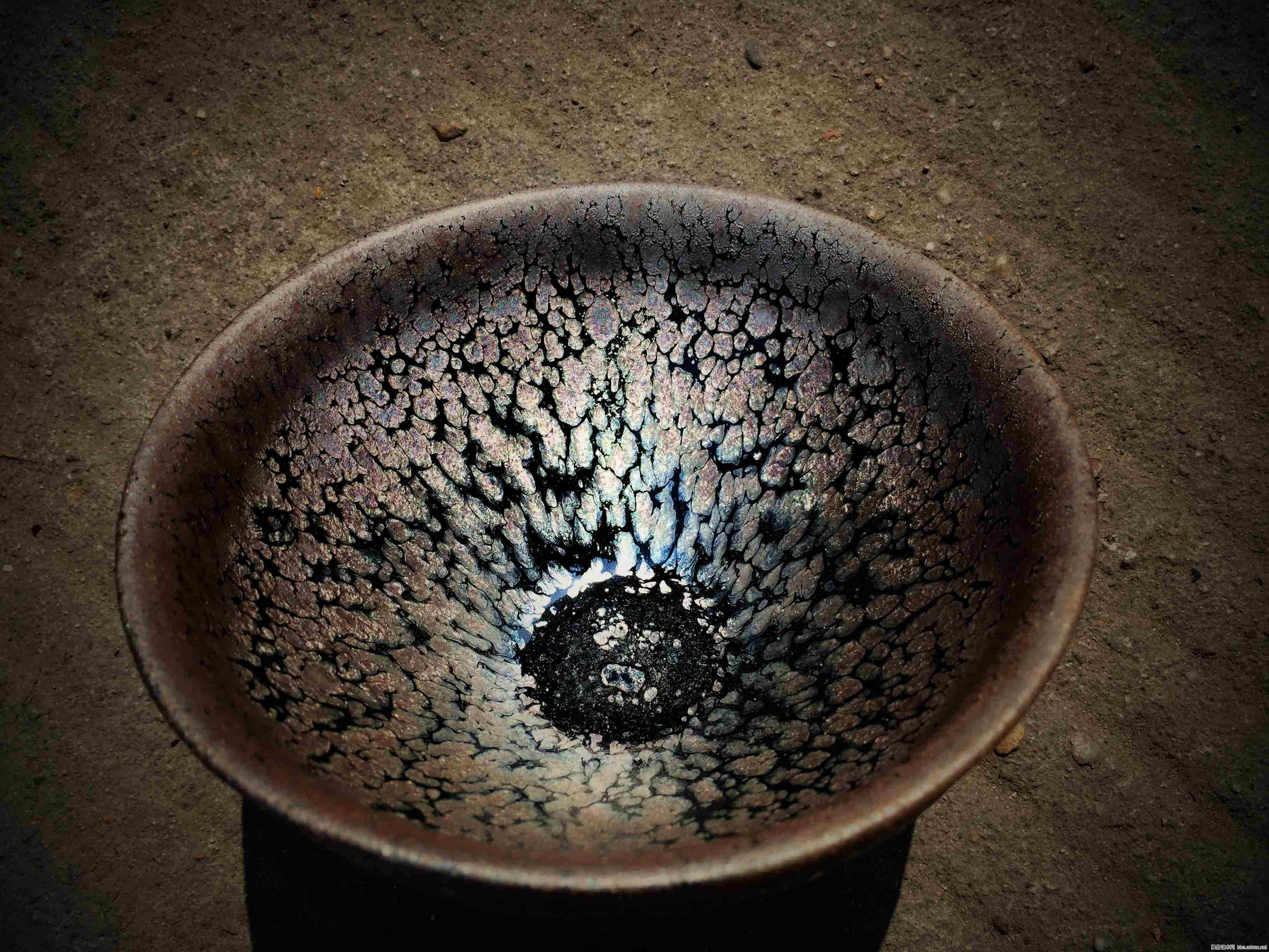 结晶暴露建盏会生锈吗,什么样的建盏不生锈