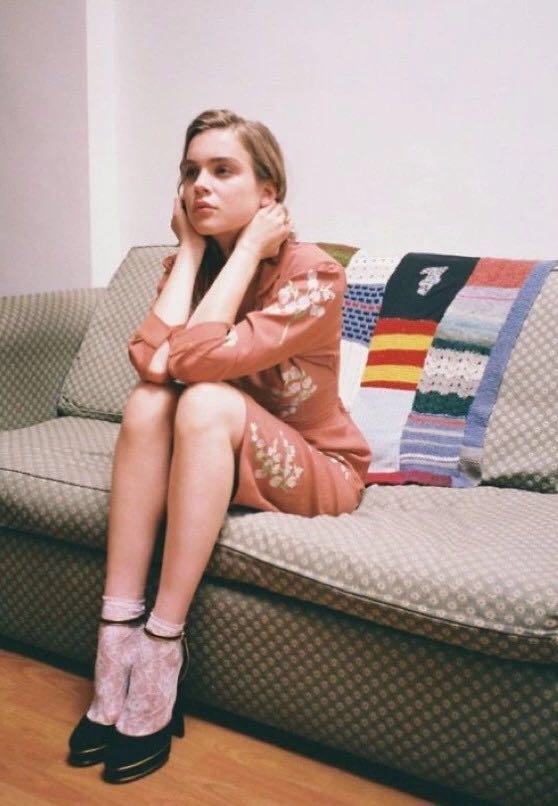 又想骗我买鞋子？不会上当的，拿双短袜搞一搞又是新鞋啦！