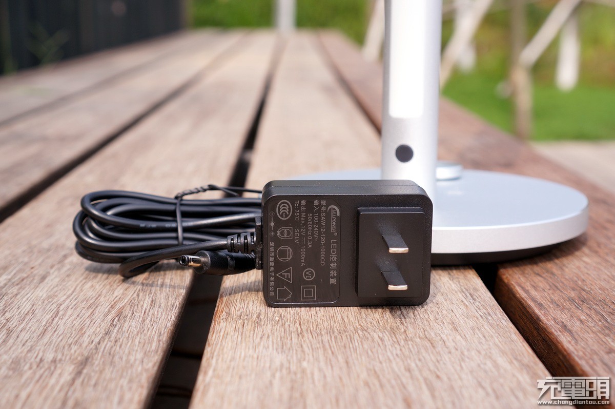 台灯好吗,台灯合格吗