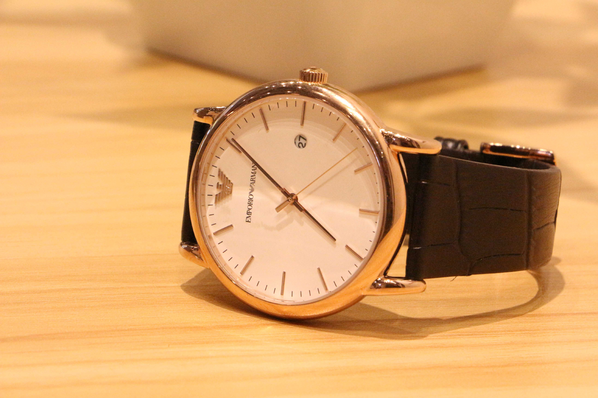 阿玛尼从来不缺仪式感,阿玛尼男款手表复古
