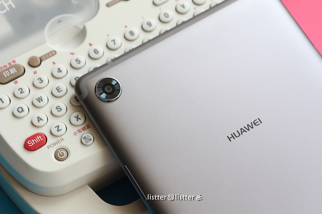 华为平板m5打和平精英,华为平板m5与m5青春版有何区别