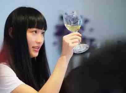 白葡萄酒品尝的正确方法,白葡萄酒品鉴学习