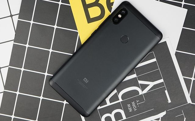 好货不贵：八款1000元手机大乱斗，花魁落谁家？