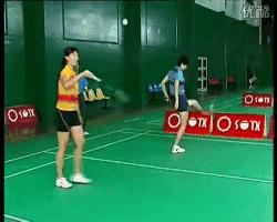 打羽毛球老输,打羽毛球老打到框