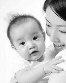 如何让孩子学会吃母乳,宝宝喝母乳怎么调理