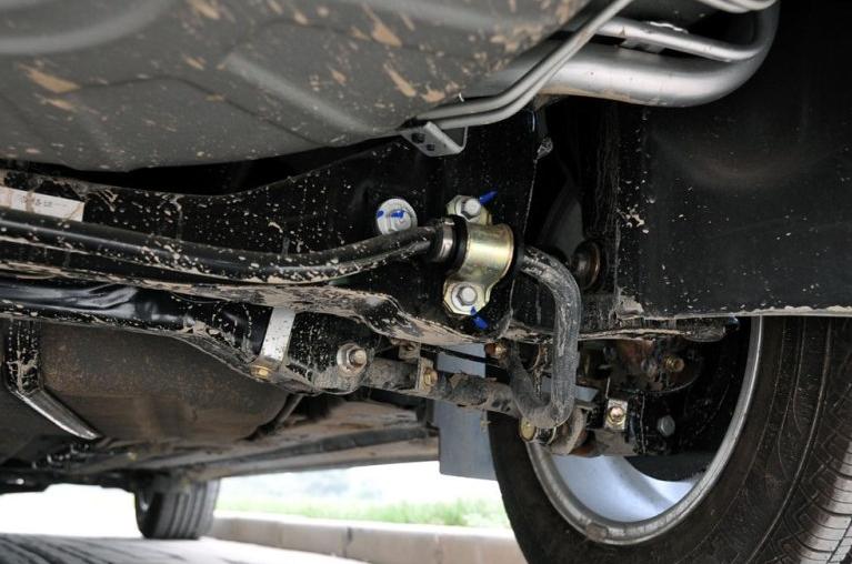 十几万的双叉臂前悬挂的车,二十万左右前双叉臂后多连杆的车