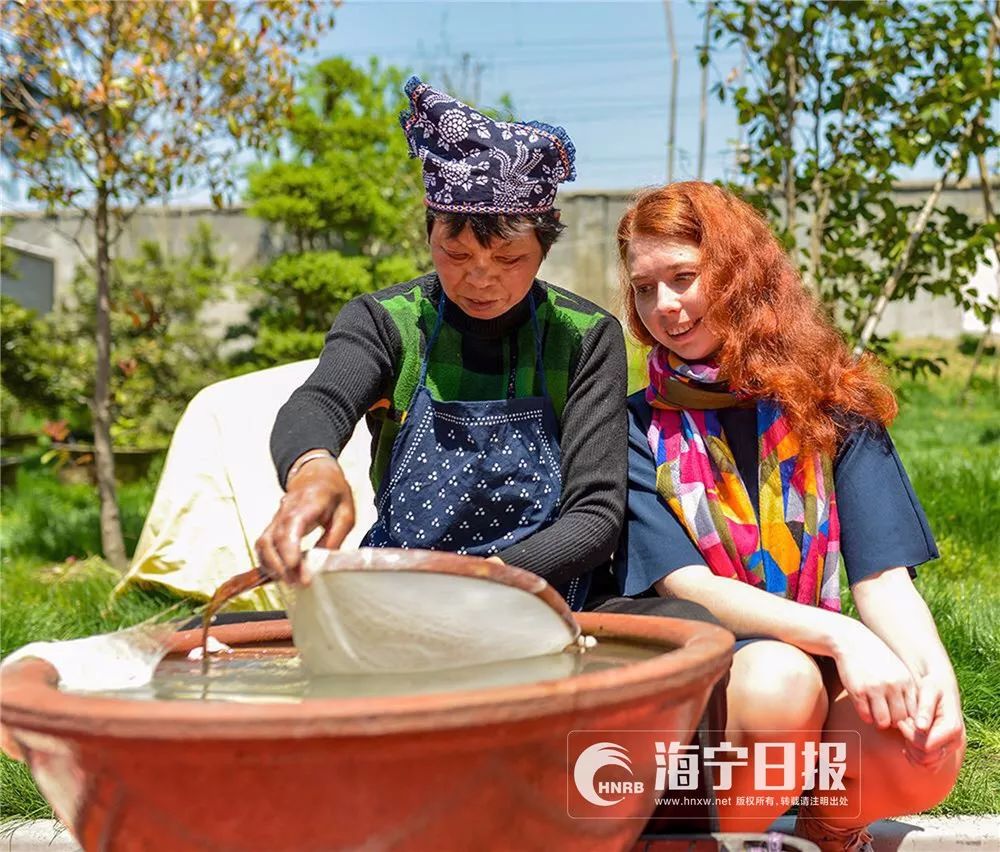 俄罗斯姑娘蹲点海宁乡村！为了“代购”这个，还要进俄罗斯博物馆