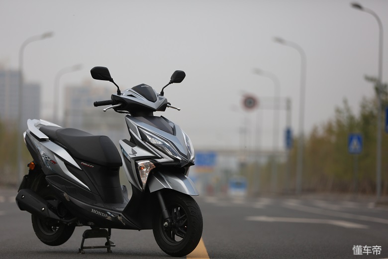 新大洲本田rx125裂行哪种颜色好看,新大洲本田裂行rx125和铃木uy125