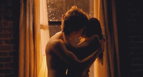 如何哄生气的女朋友亲吻,如何哄生气的女朋友接吻