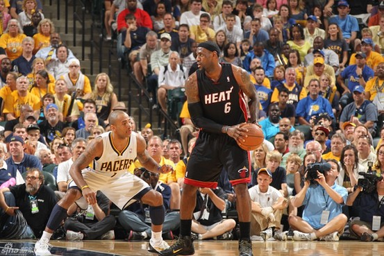 勒布朗詹姆斯的励志故事,关于勒布朗詹姆斯的励志作文