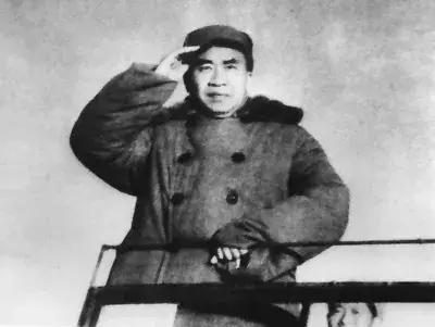 历史的星空||伟人风采(七)——*德朱**:朴素的革命者(一)