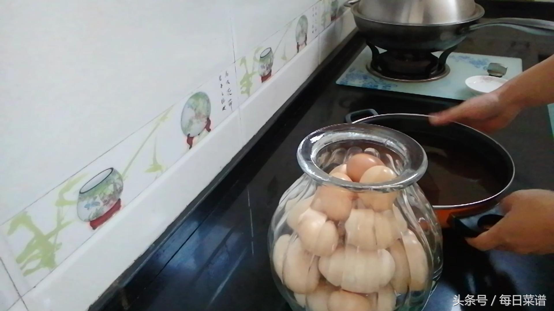 腌鸡蛋和鹅蛋怎么腌好吃,草木灰怎么腌咸鹅蛋才流油