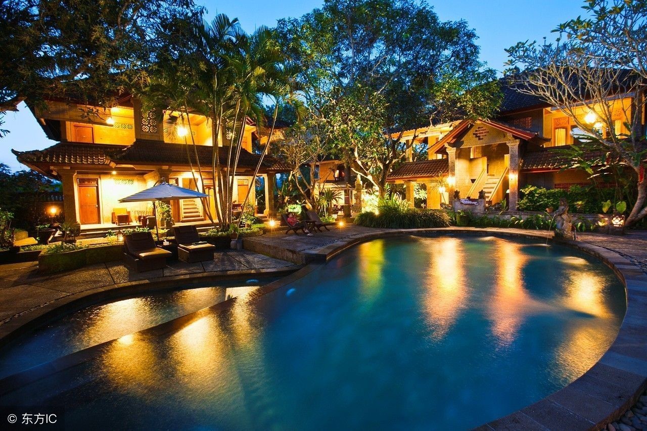 如何处理酒店前台员工之间的矛盾,酒店管理人不尊重员工天天找事