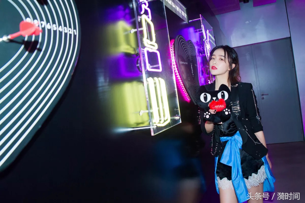 ysl缇庡闆嗗悎,ysl澶╃尗缇庡鍝佺墝