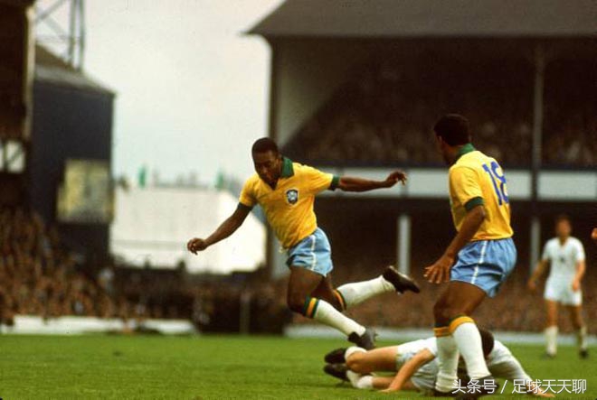 足球十大最恐怖的过人,公认十大可怕进球