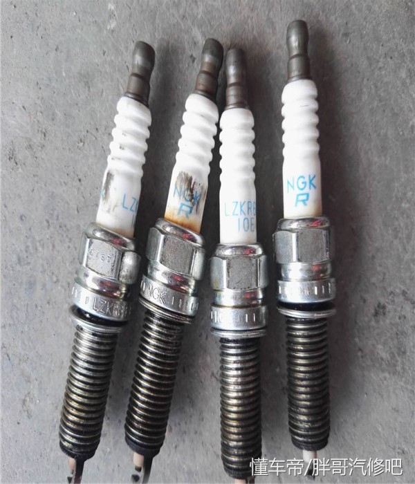 火花塞击穿了点火线圈也要换,火花塞点火不良会导致怠速不稳吗
