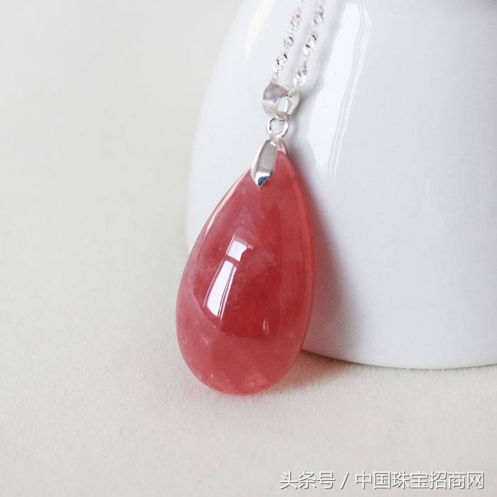 红纹石手链什么样,如何分辨真假红纹石手链