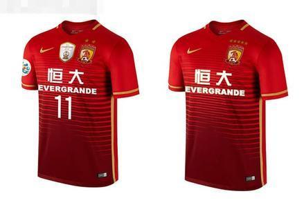 新赛季曼联落场球衣,曼联公布新赛季球衣号码