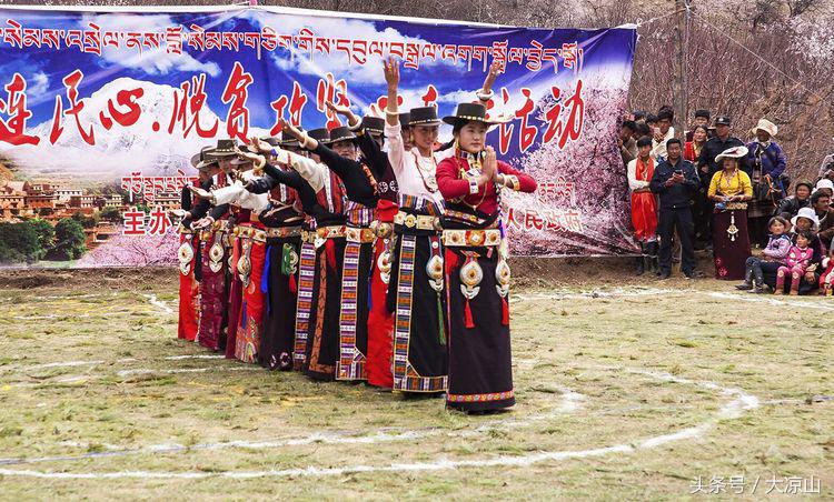 甘孜丹巴美女谷,甘孜藏族自治州美人谷